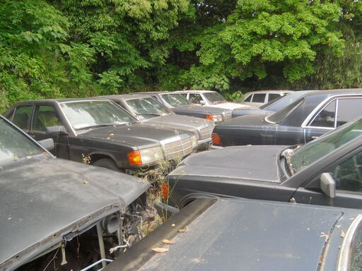 メルセデス―ベンツ126.SECリサイクル各種部品販売ボルト一本より発送