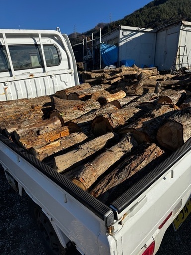 ナラのみマキ用玉切り材30~40cm 軽トラ1台 (Madeiras) テクノさかきの  