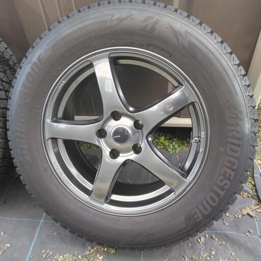エクストレイルT32スタッドレスタイヤ225/65R17 エクストレイル T32系 
