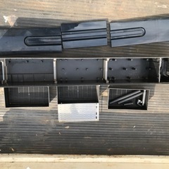 1800x60x60水槽と鉄製架台と上部濾過のみ生体は別です。