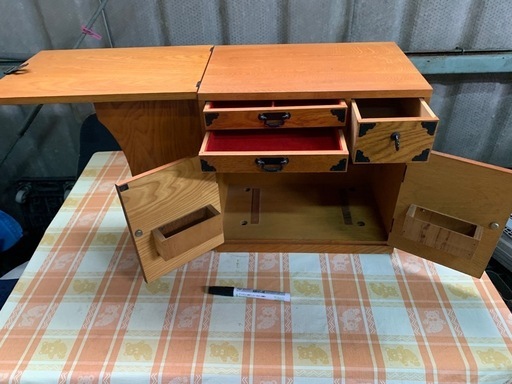 昭和レトロ 小物入れ ミシン台 文机 木製 折り畳み式 楽天市場】ミシン 昭和レトロ 小物入れ ミシン台 文机 木製 折り畳み式 楽天市場】ミシン