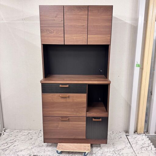 ⭐︎値下げ 3月23日まで出品 【美品】木製食器棚 ガラス扉付き 木製食器棚 ガラス扉付き ブラウン