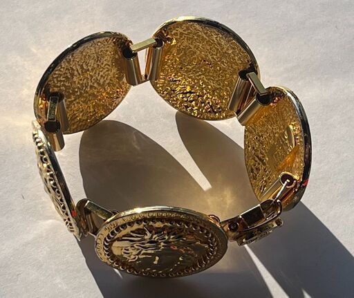 ☆ GIANNI VERSACE ジャンニ ヴェルサーチ メデューサ 5蓮 