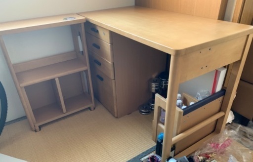コイズミ学習机　中古　鍵引き出し有り