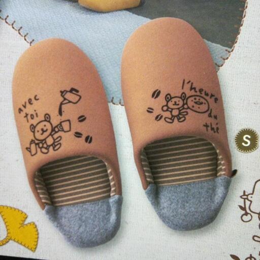 ＊新品＊ くまちゃんバブーシュ2点\u0026ビスケット クッション4点 まとめました