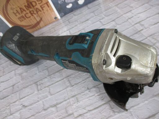マキタ makita GA404DN ディスクグラインダ 中古品 本体のみ 18V 100mm  