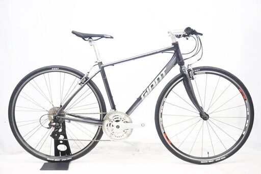 GIANT 「ジャイアント」 ESCAPE R3 2022年モデル クロスバイク/ 大阪