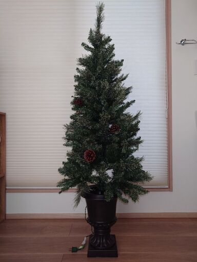 HARMONIER クリスマスツリー 約130cm 松ぼっくり付き