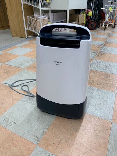 除湿機 日立 ヒタチ HJS-DR601 2023年製 ※動作チェックOK/当店3ヶ月