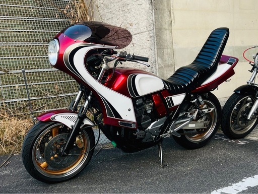 xjr400三段シート