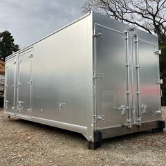 福岡発　2ｔコンテナ　横扉スライドドア付　換気口付　鍵付　その他多数コンテナ有 福岡発 2tコンテナ 横扉スライドドア付 換気口付 鍵付 その他多数