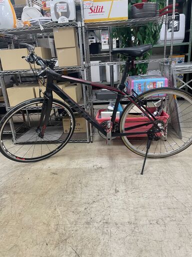 リサイクルショップどりーむ荒田店 No1049 エコNo17607X クロスバイク　GIANT　ESCAPE　超人気商品！　ギア切り替えリア８段のみ　軽量アルミフレーム　ガンメタリックカラー リサイクルショップどりーむ荒田店 No1049 エコNo17607X クロスバイク