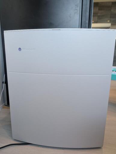 【取引先決定済】Blueair classic 490i 空気清浄器　中古　オシャレ