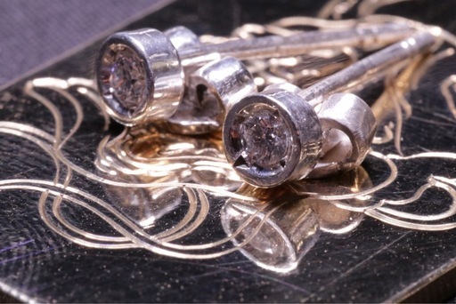 仁尾彫金『ゴールド馬蹄ピアス』ハンドメイド245b 仁尾彫金『ゴールド