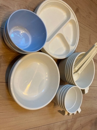 アウトドア　キャンプ　プラスチック食器セット