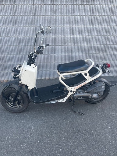 ズーマー  低走行8,700km台 メンテ済み 純正の白 キャブ車 ノーマル