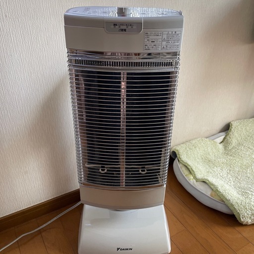 お値下げです！ダイキン　セラムヒート　新品未開封⭐︎ 値下げ】DAIKIN セラムヒート