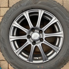 トヨタ アクア 純正ボンネット 凹み、傷なし 082 パールホワイト  