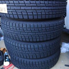 トヨタ アクア 純正ボンネット 凹み、傷なし 082 パールホワイト  