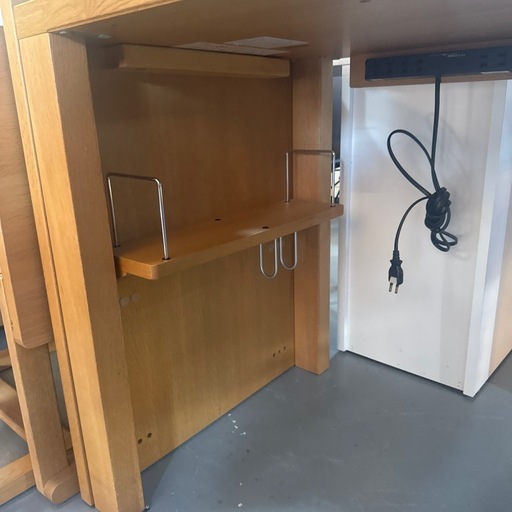 カリモク　学習机