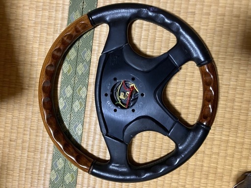 momo ステアリング オリンピック3 マホガニー 正規品 momo ステアリング オリンピック3 マホガニー 正規品 momo