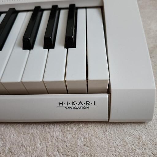 光るキーボードHIKARI】✨お子様でも楽しめます? 新製品】CASIO 光
