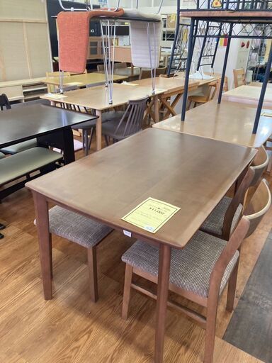 ☆ジモティー割あり☆ﾍﾞｶﾞｺ-ﾎﾟﾚ-ｼｮﾝ/ﾀﾞｲﾆﾝｸﾞ3点ｾｯﾄ/クリ-ニング済み/HG