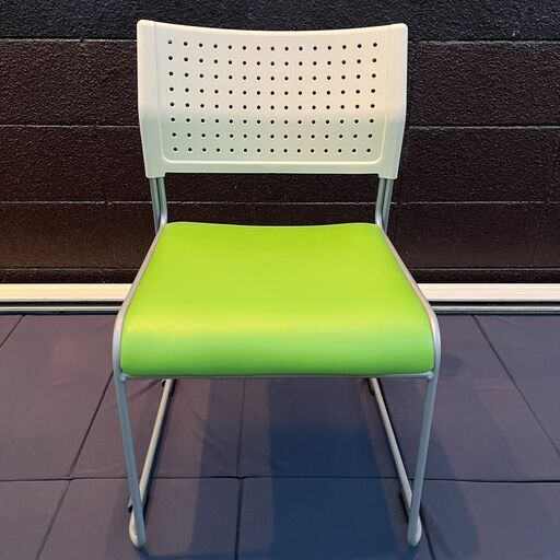 アイリスチトセ スタッキングチェア ホワイト/グリーン MCX-02DM-F 1脚 ヨドバシ.com - アイリスチトセ スタッキングチェア ライタス グリーン