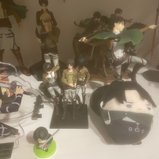 進撃の巨人 フィギュアセット Amazon.co.jp: 一番くじ 進撃.の巨人 