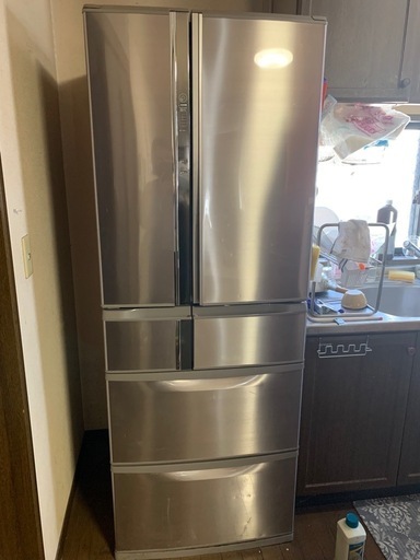 12/15引取希望】MITSUBISHI 冷蔵庫2011年製565L (yo) 中京競馬場前の  