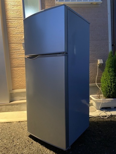 配送設置無料?当日配送‼️ ?150L 小気味よく 冷蔵庫? 大容量