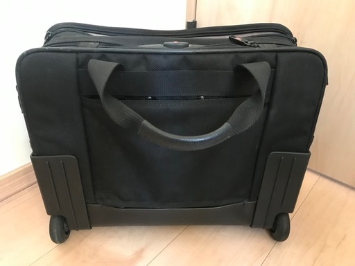 ヴィクトリノックス ブラック ビジネスキャリーケース 拡張可能 伸縮式ハンドル ヴィクトリノックス ブラック ビジネスキャリーケース 拡張可能 伸縮式