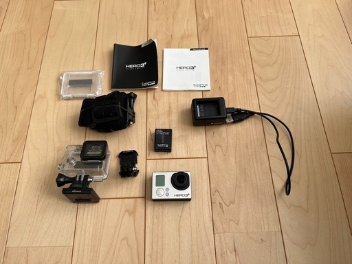 GoPro Hero3+ プラス 予備バッテリー　SDカード　マニュアル　未使用アクセサリー等　一式