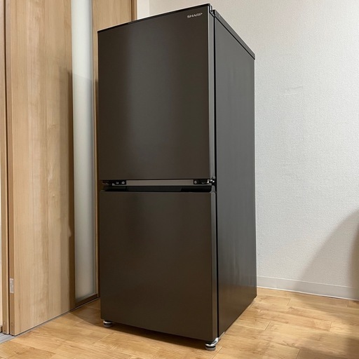 送料無料&一部地域は5000円引き！シャープ 2021年製 冷蔵庫 152L I521 ? ジモティー限定価格！ 2022年製♪ SHARP 冷蔵庫 (152L