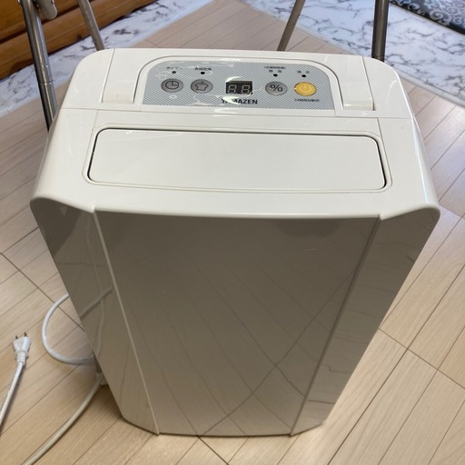 山善　除湿機