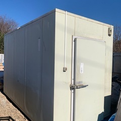 1坪冷蔵庫アルミパネル 冷蔵機なし。汚れ多し。