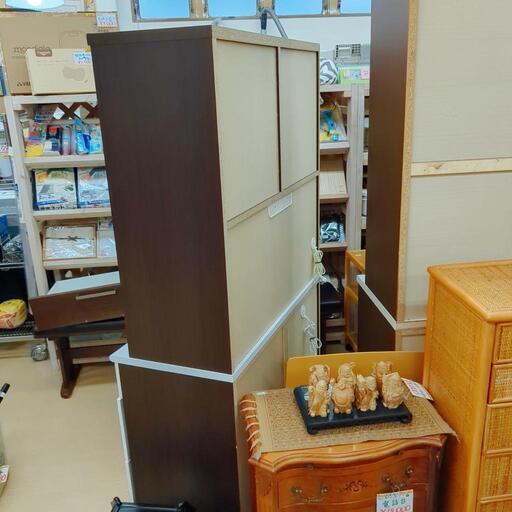食器棚☆アンティーク調・ヤケあります。食器棚・収納棚【浜村鹿野温泉