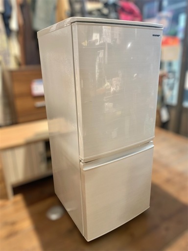 ET2495番⭐️SHARPノンフロン冷凍冷蔵庫⭐️2019年製