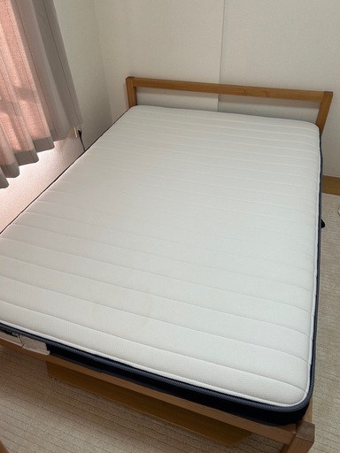お話中　\n無印良品　ダブルベッド(マットレス付き)