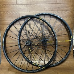 ロードレーサーの終活　マビック　キシリウム　前後輪揃い売ります ロードレーサーの終活 マビック キシリウム 前後輪揃い売ります