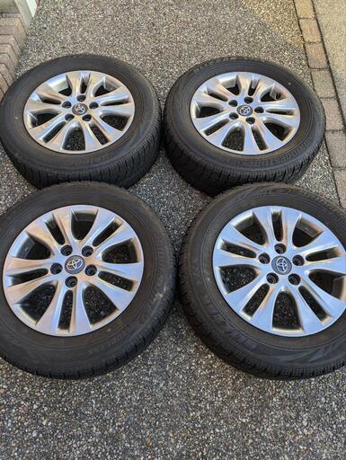 トヨタ純正 ハイグロス 215/60R16 スタットレス・ホイールセット トヨタ純正 ハイグロス 215/60R16 スタットレス・ホイールセット 215