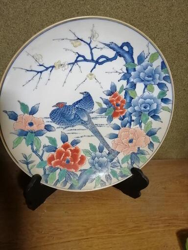 有田焼峯山窯　飾皿　染錦牡丹花鳥