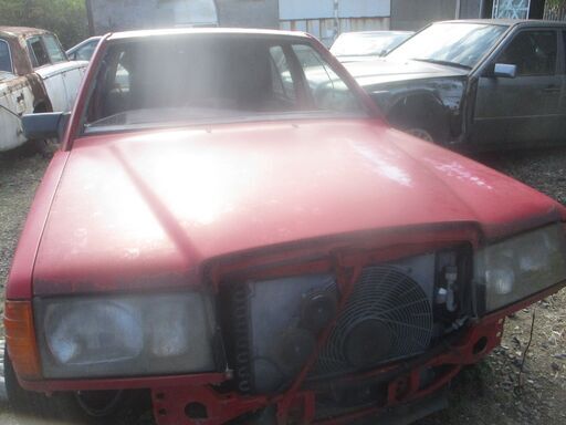 ベンツ190E-20リサイクル-部品取り車エンジンA/T搭載 (ウミ) 成田の  