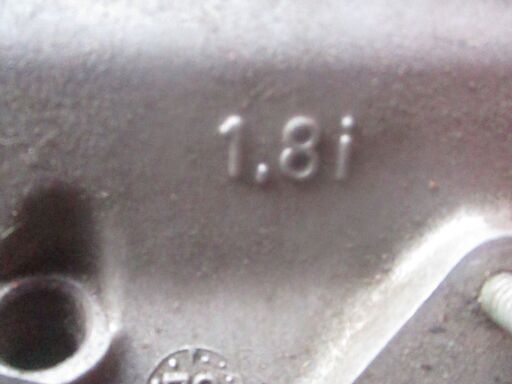 オールドbmw-エンジンサービス-318i-シリンダーヘツト販売 オールドBMW