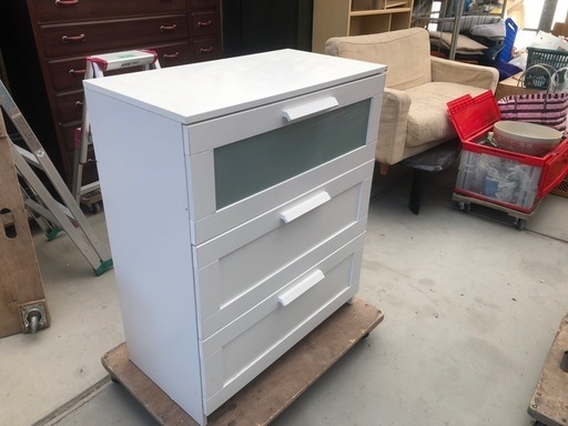 IKEA  BRIMNES/ブリムネス リビングチェスト 3段 角っこにちょっと剥げあり78cm×45cm×95cm\n