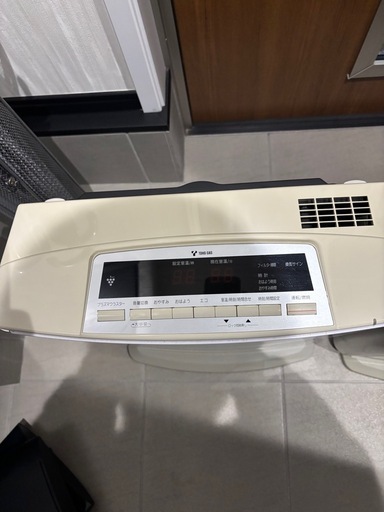 iwatani ガスファンヒーター 風暖　ホワイト/シルバー Iwatan カセットガスファンヒーター 風暖