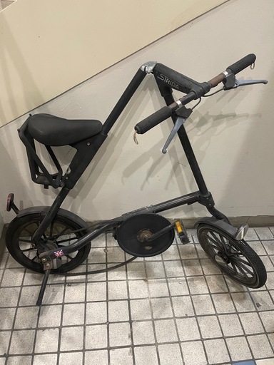 【引き取り限定】STRIDA 5.0 ブラック 16インチ 折りたたみ自転車 STRIDA 折り畳み自転車 引き取り限定】STRIDA 5.0 ブラック 16インチ