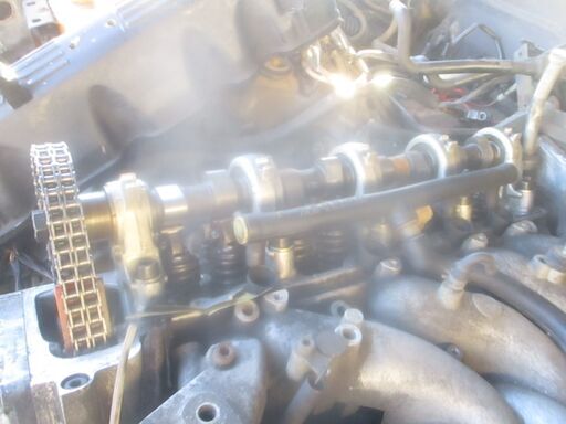 M ベンツ126-107シリンダーヘツト関係から出る異音修理 (ウミ) 神栖の  