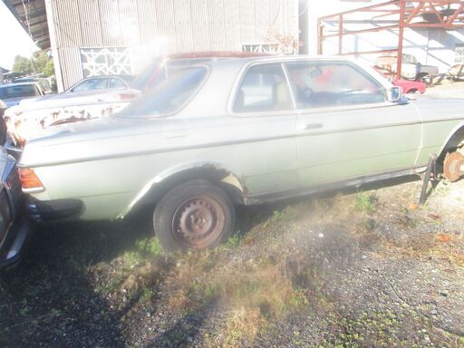 メルセデス―ベンツ123-280E-リサイクル部品取り車