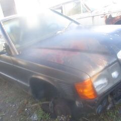 Mベンツ126-560SELヨーロツパ仕様リサイクル部品取り車